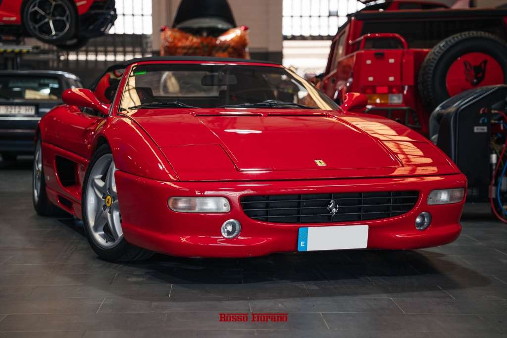 Ferrari F355 Spider - foto 1