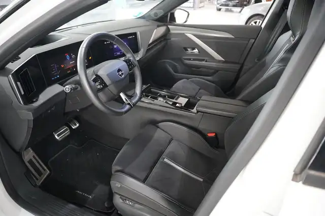 Opel Astra view 14