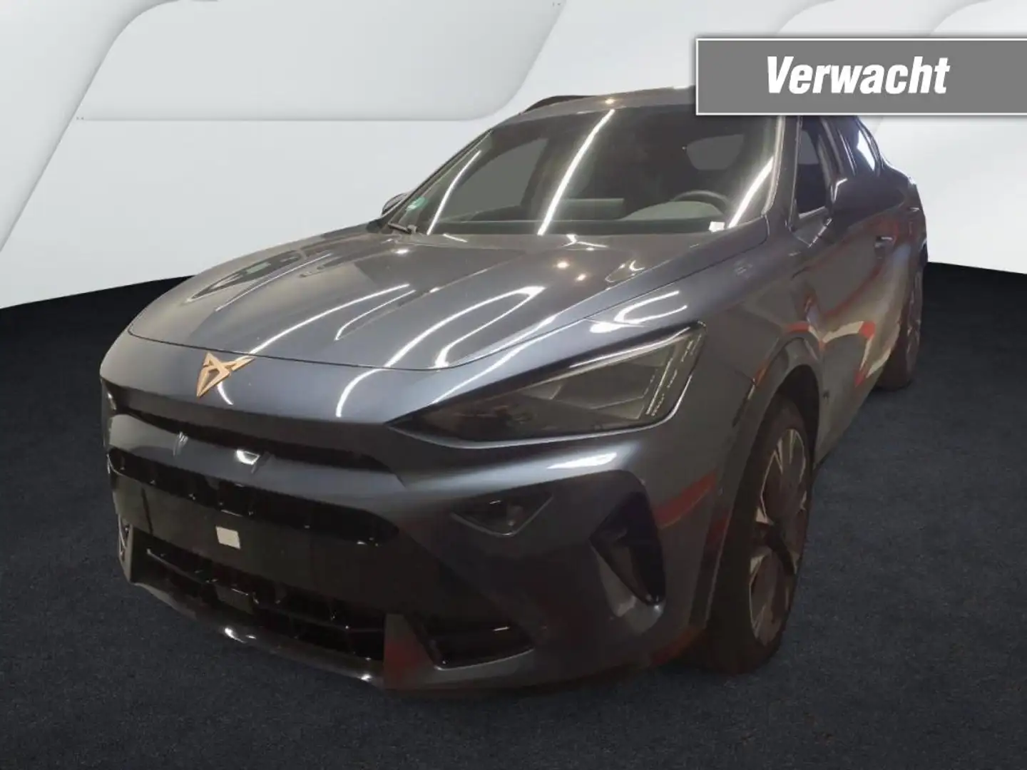 CUPRA Formentor 1.5 TSI VZ E-HYBRID 272PK PANO-DAK/CAMERA/NAVI/ACC Grijs - 1