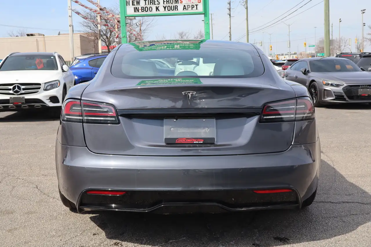 Tesla Model S снимка Tesla Model S