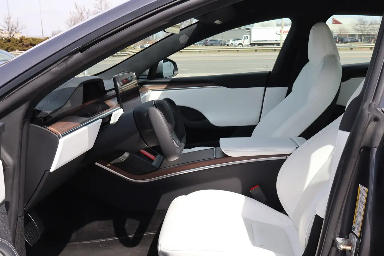 Tesla Model S снимка Tesla Model S