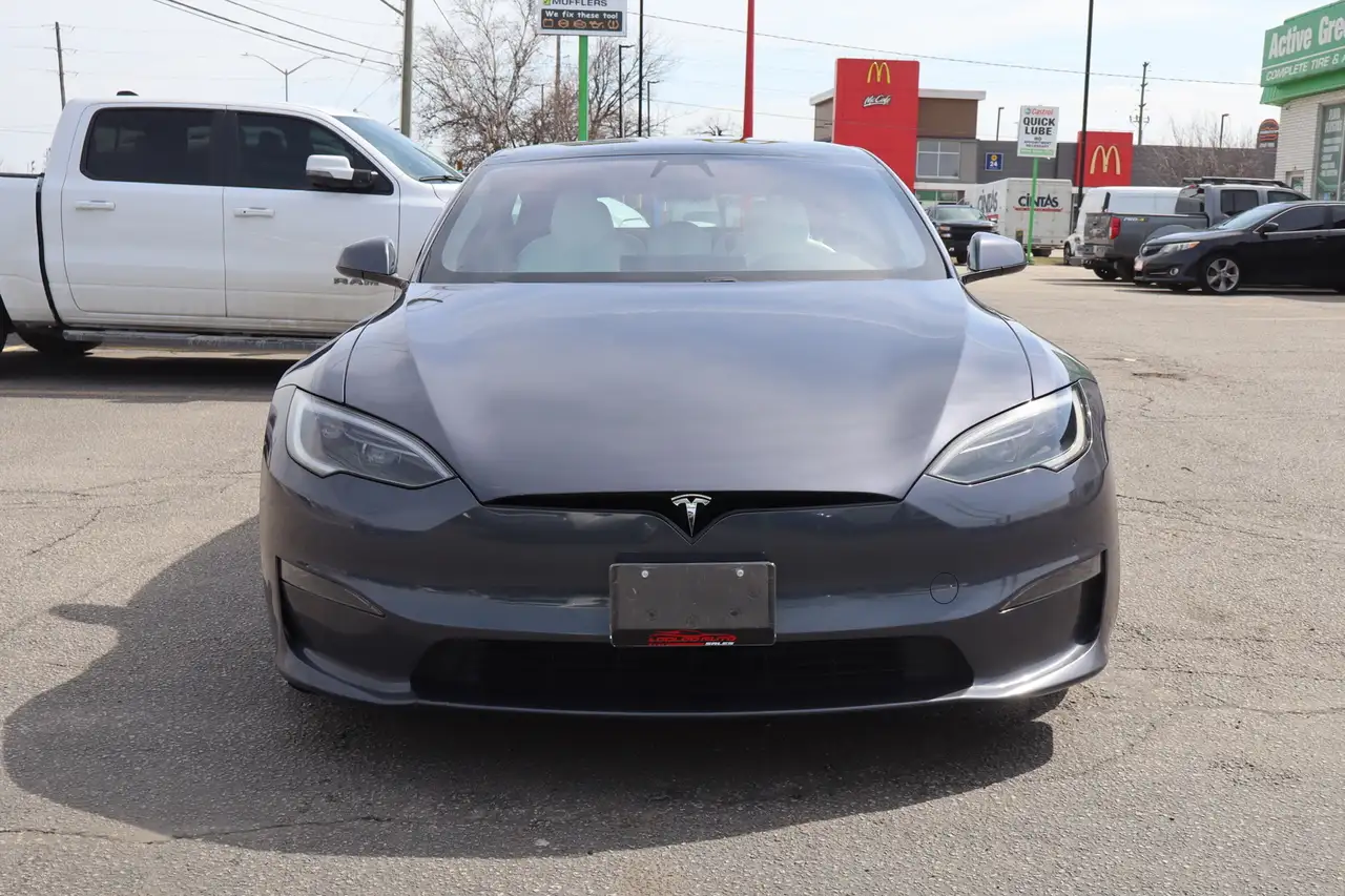 Tesla Model S снимка Tesla Model S