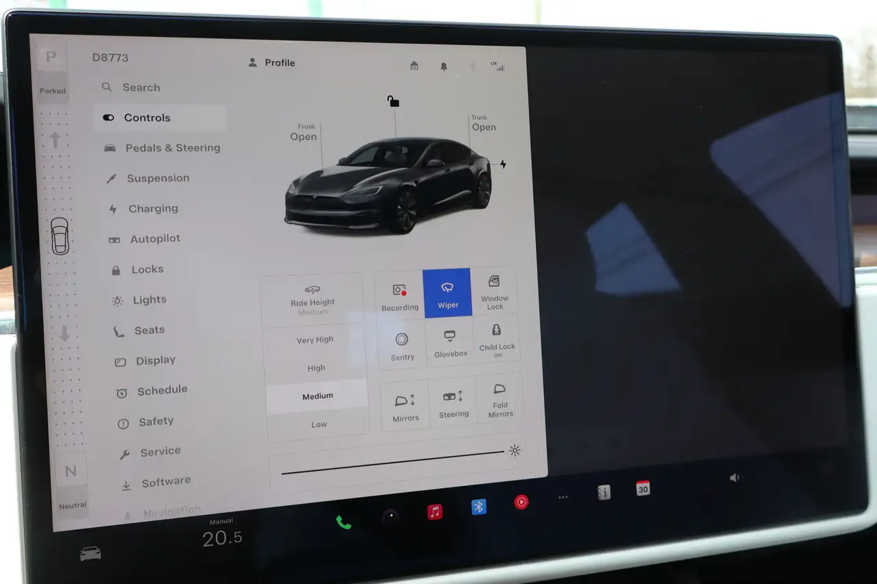 Tesla Model S снимка Tesla Model S