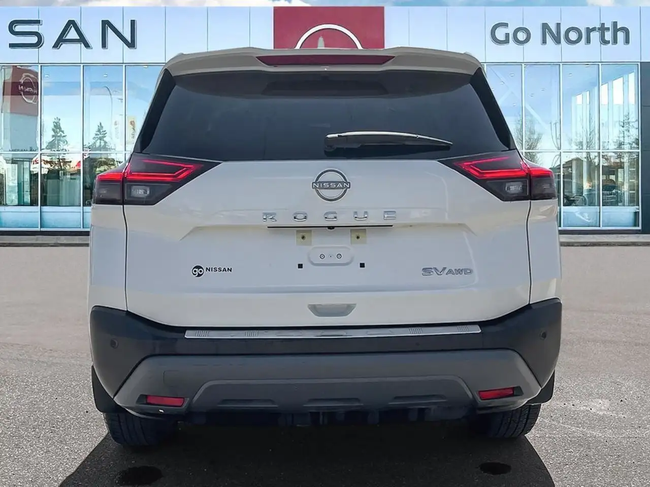 Nissan Rogue снимка Nissan Rogue