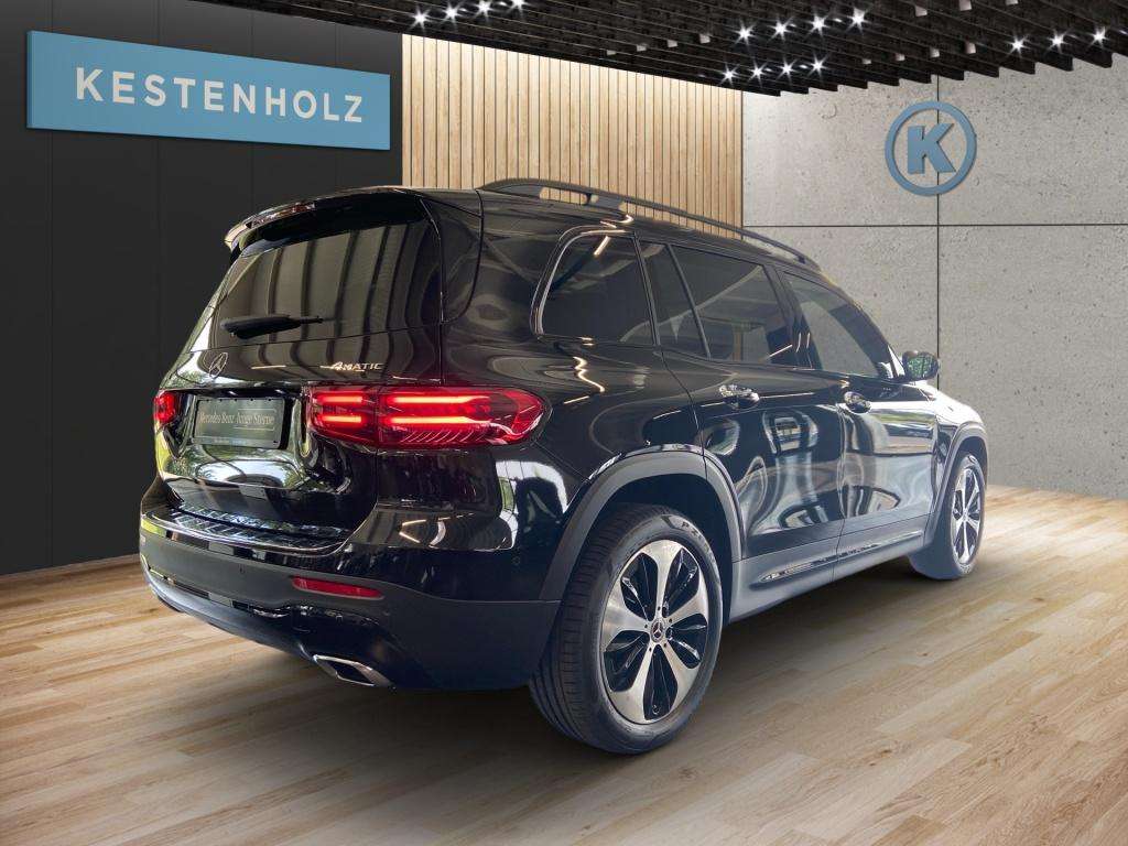 Mercedes-Benz GLB 200