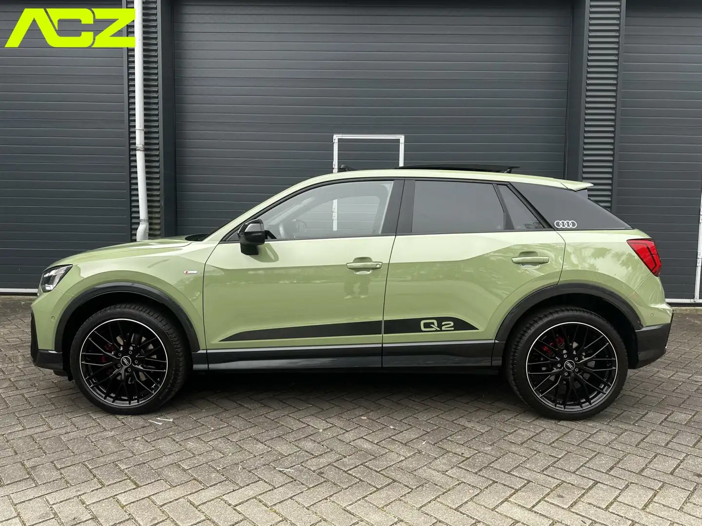 Audi Q2 35 TFSI Edition One S-Line Virtual Matrix APFELGRU Grün - 2