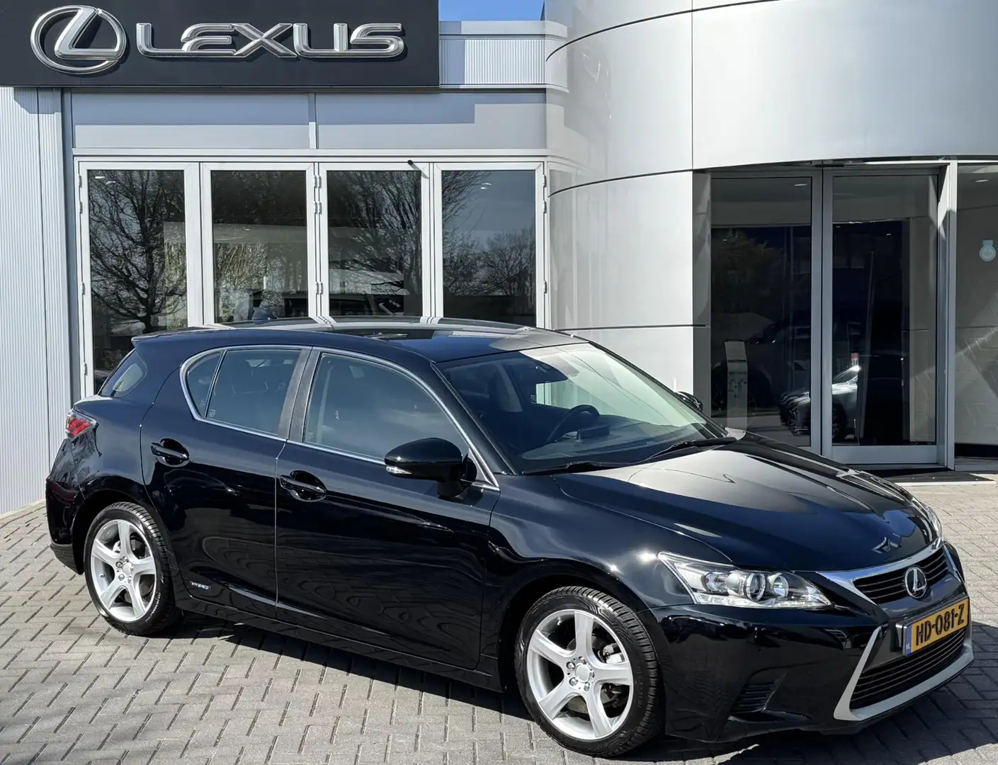 Lexus CT 200h NL-AUTO NAVI CRUISE CLIMA-CONTROL ALL-SEASON Zwart - 1