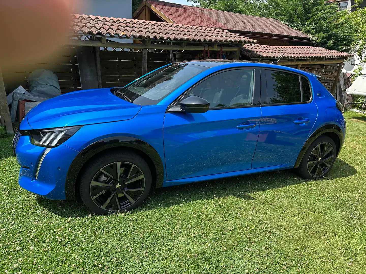 Peugeot e-208 208 Elektromotor 136 GT+ Blau - 2