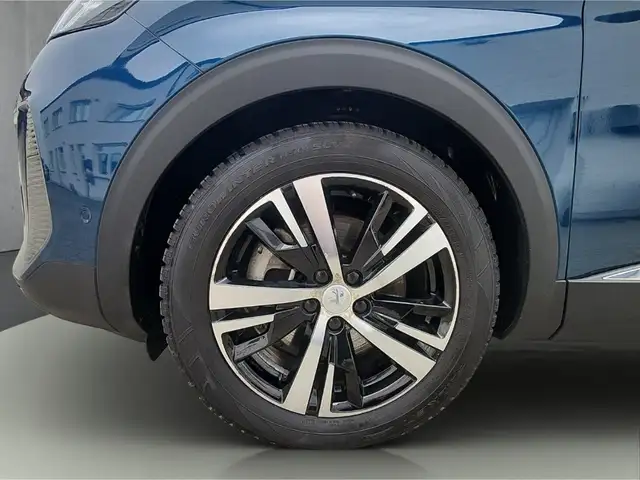 Peugeot 3008 view 11