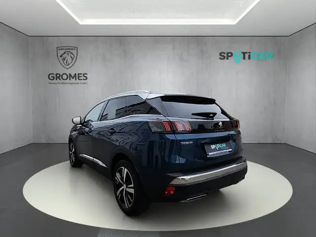Peugeot 3008 view 5