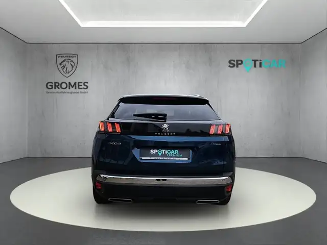 Peugeot 3008 view 4