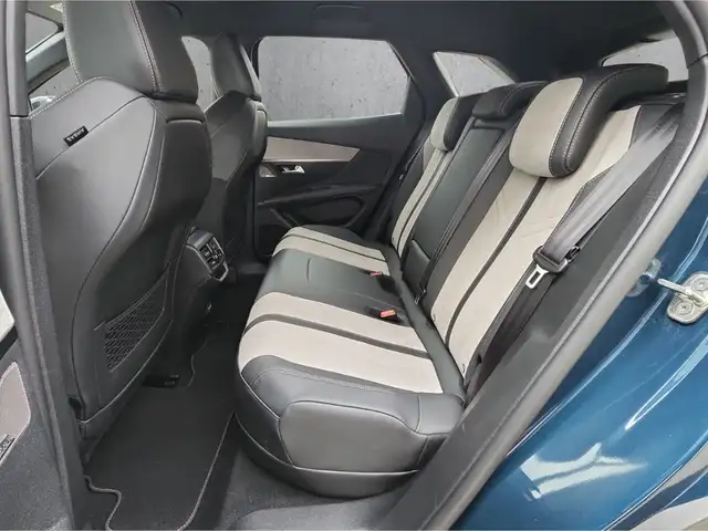 Peugeot 3008 view 8