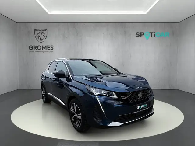 Peugeot 3008 main image