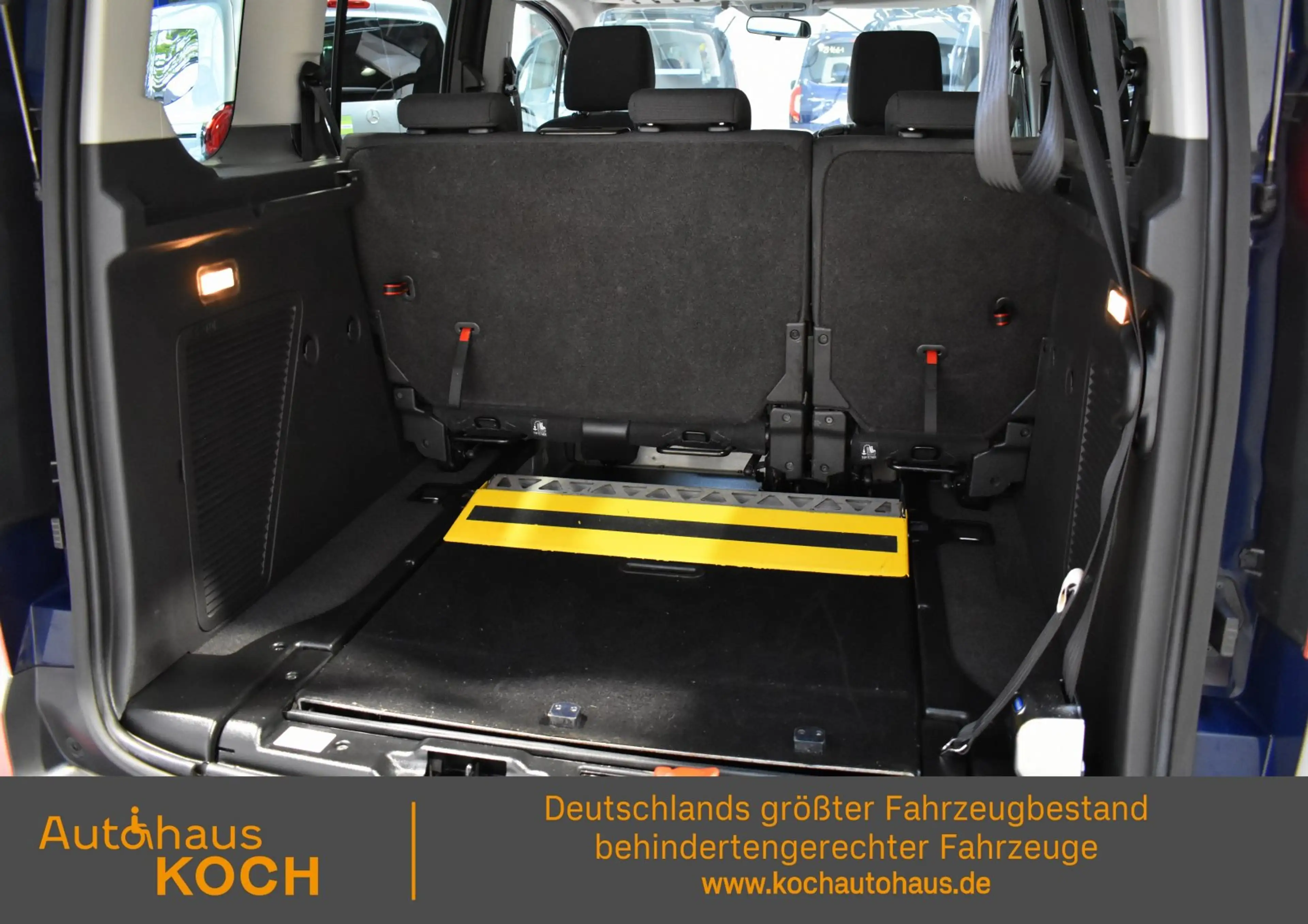 Ford Tourneo Connect rollstuhlgerecht — photo 6
