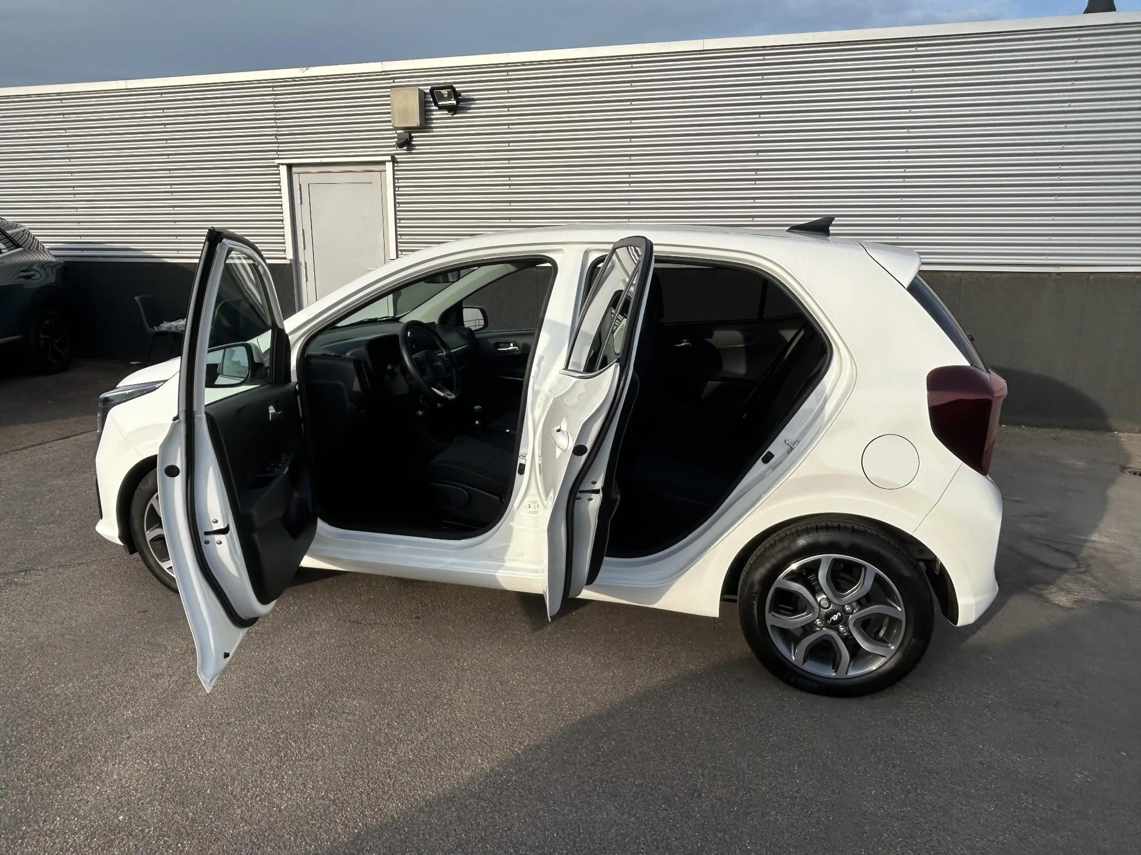 Kia Picanto 1.0 DPI ExecutiveLine 1e eign. Stoel- & Stuurwiel — photo 4