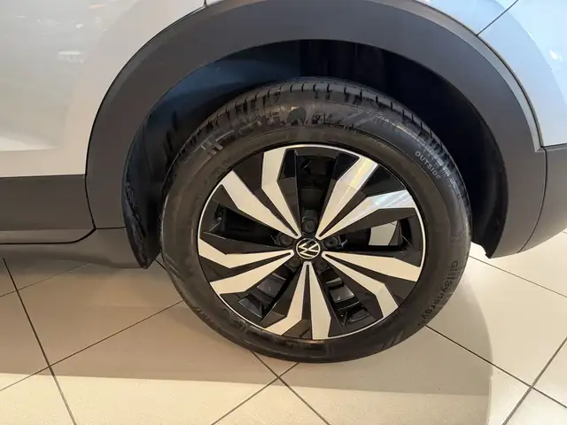 Volkswagen T-Cross view 14