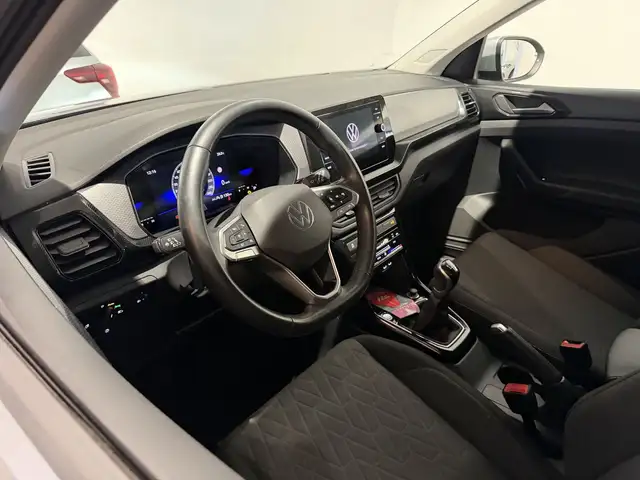 Volkswagen T-Cross view 8