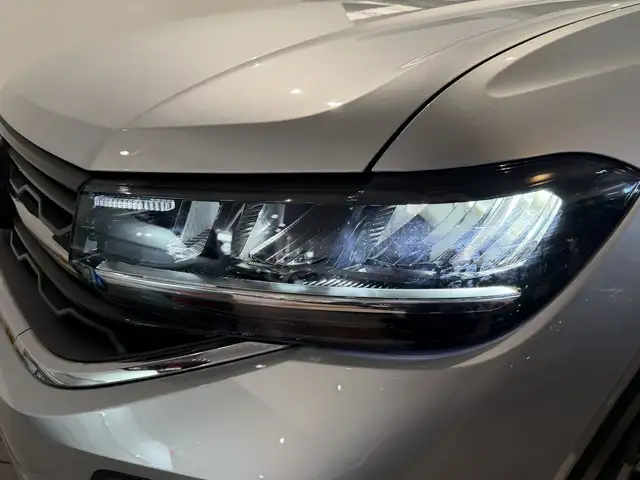 Volkswagen T-Cross view 15