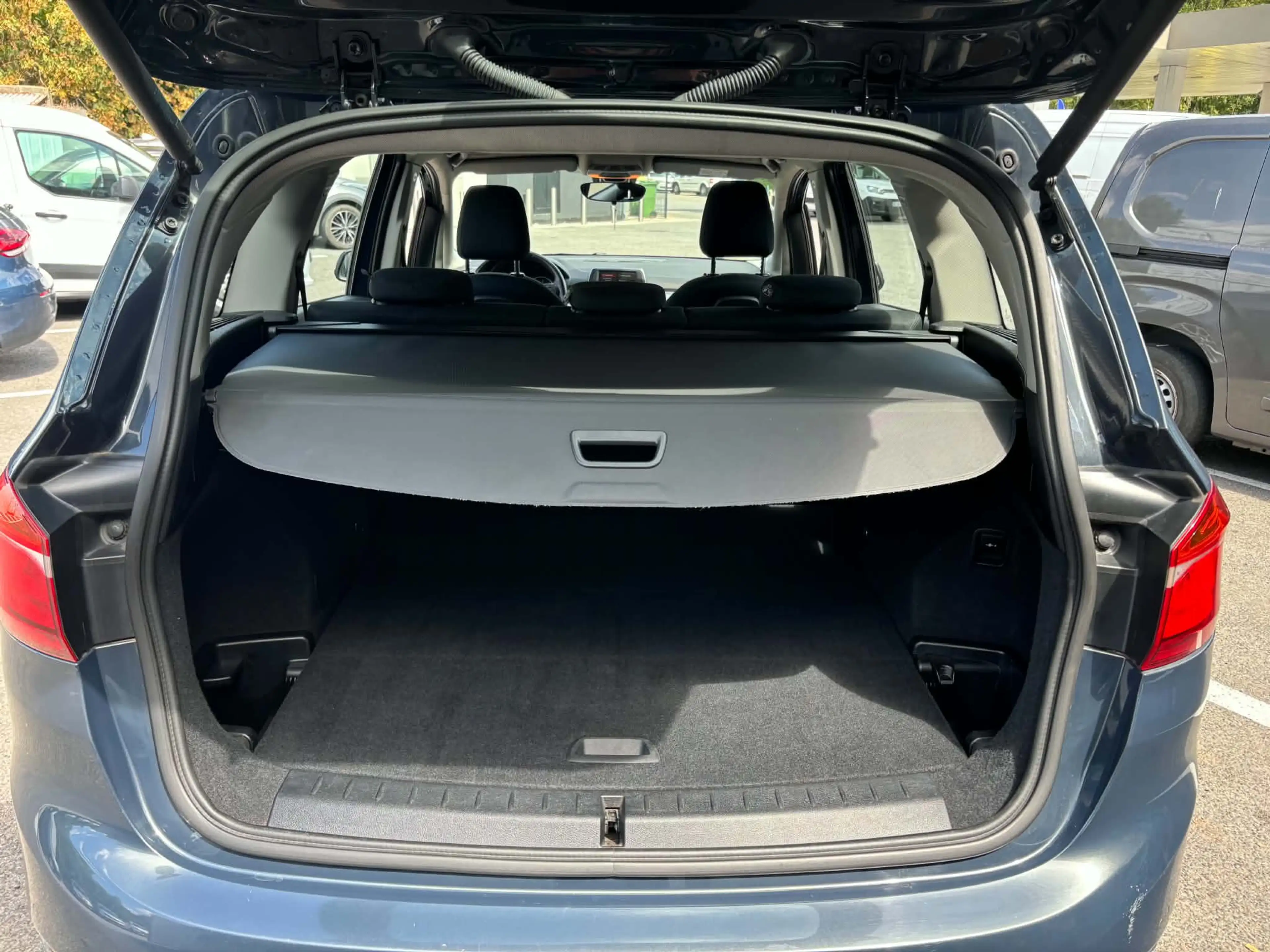 BMW 214 Gran Tourer 214 d — photo 8