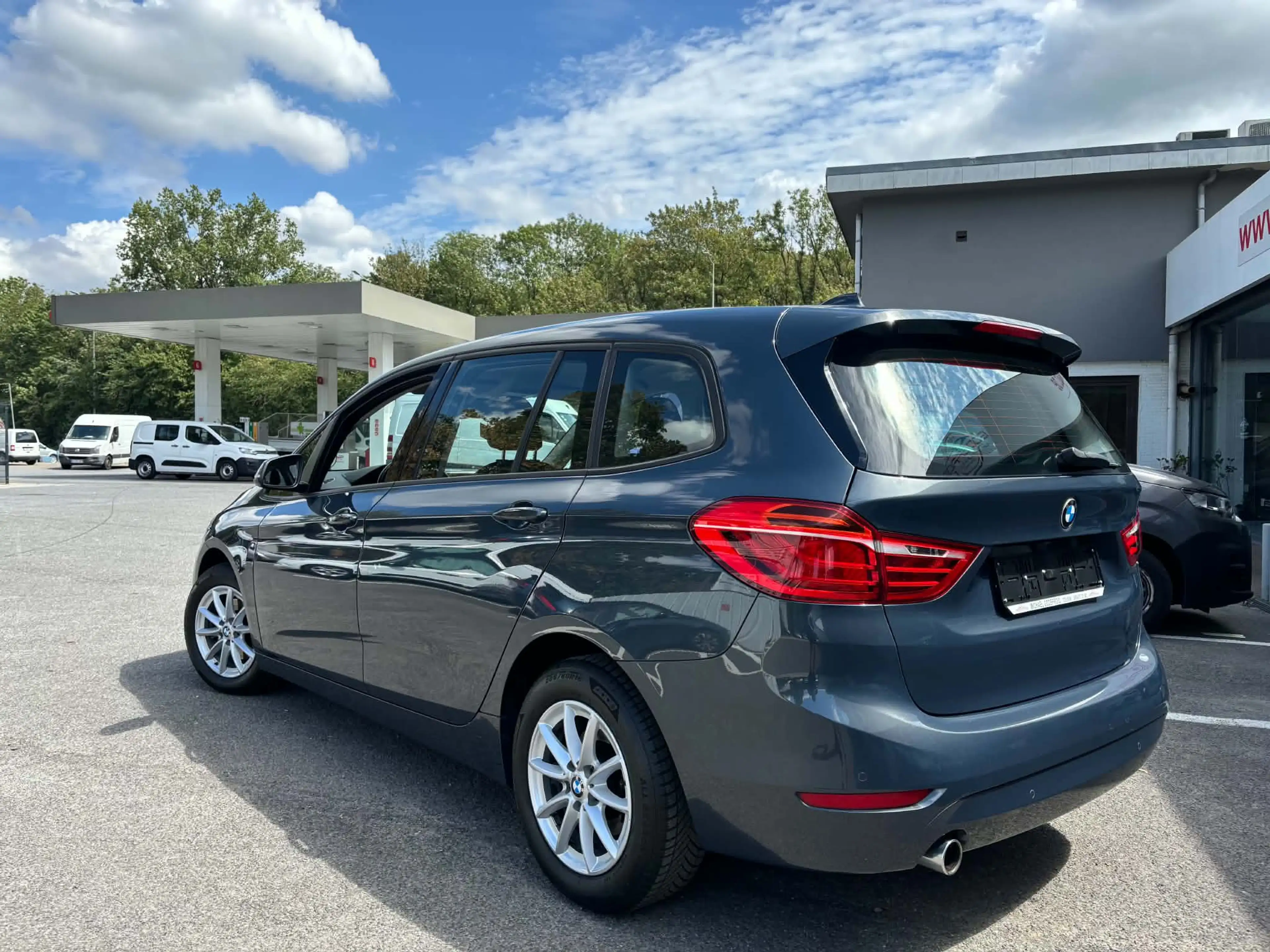 BMW 214 Gran Tourer 214 d — photo 2