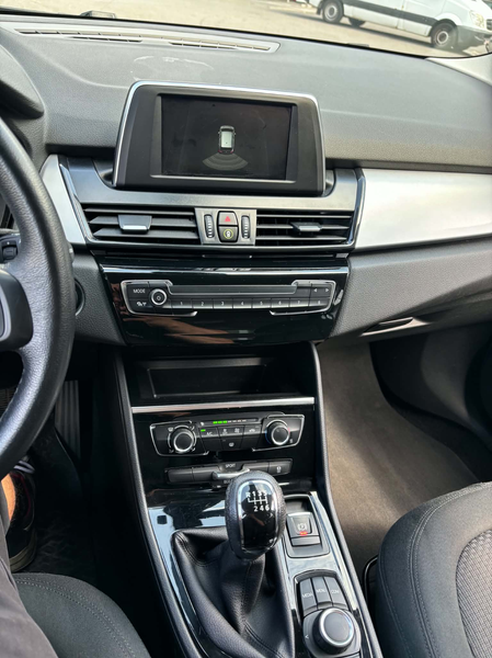 BMW 214 Gran Tourer 214 d — photo 9