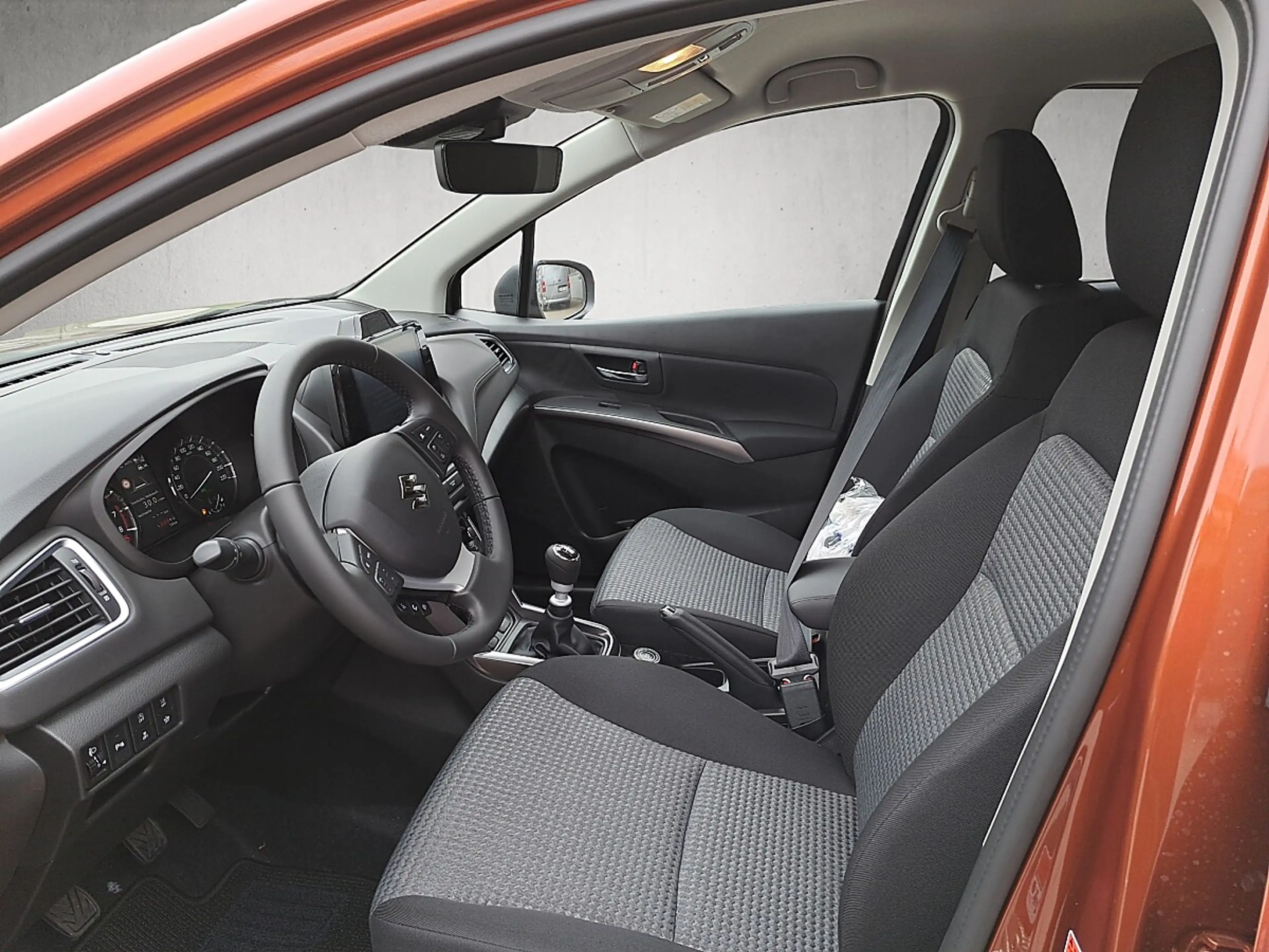 Suzuki S-Cross 1,4 Hybrid ALLGRIP shine — photo 9