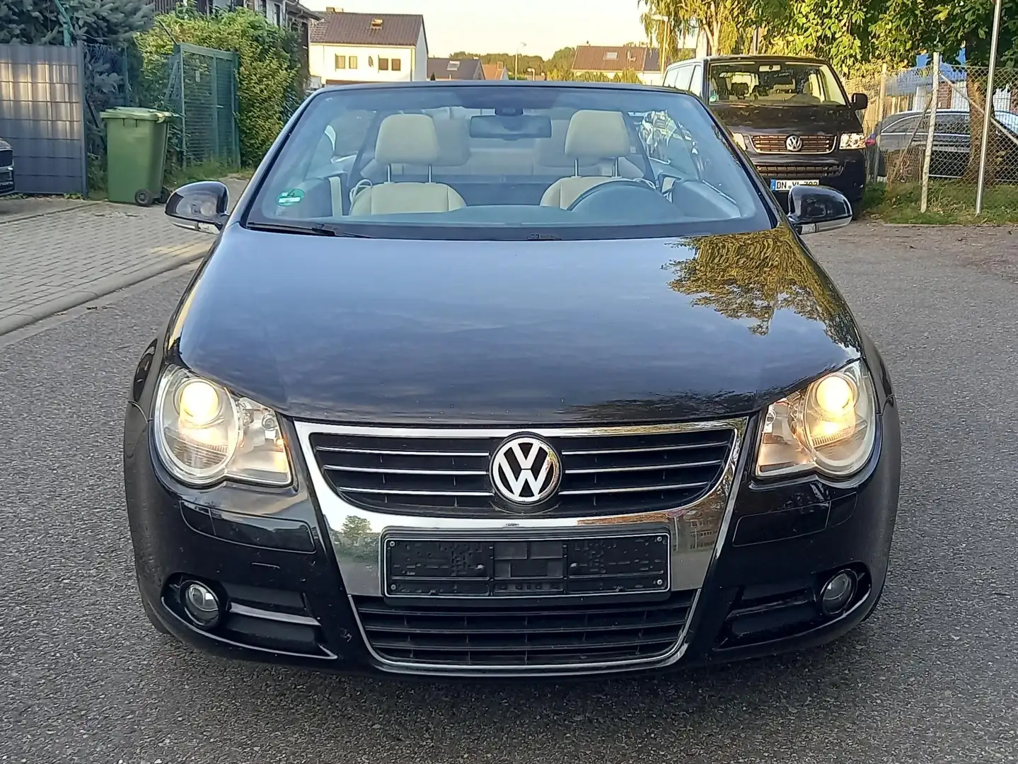Volkswagen Eos 2.0 TDI  Klimaaut./Navi/Leder/PDC/SHZ Schwarz - 2
