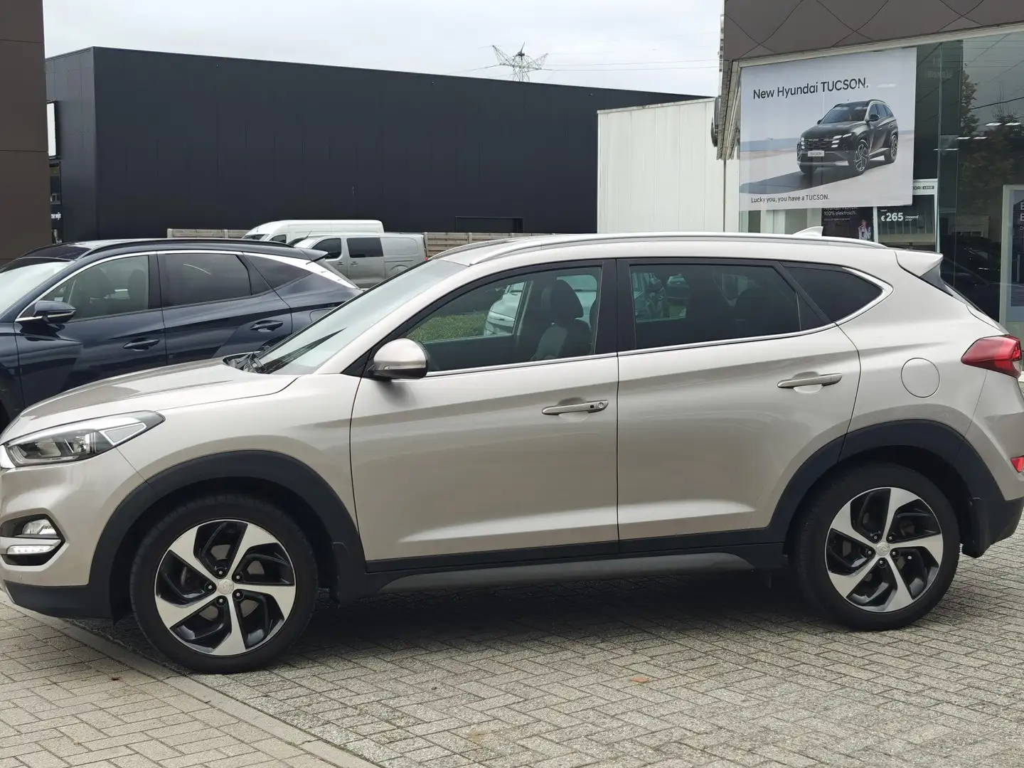 Hyundai TUCSON 4WD *Automaat *Benzine *Leder *Camera *Navi Beige - 2