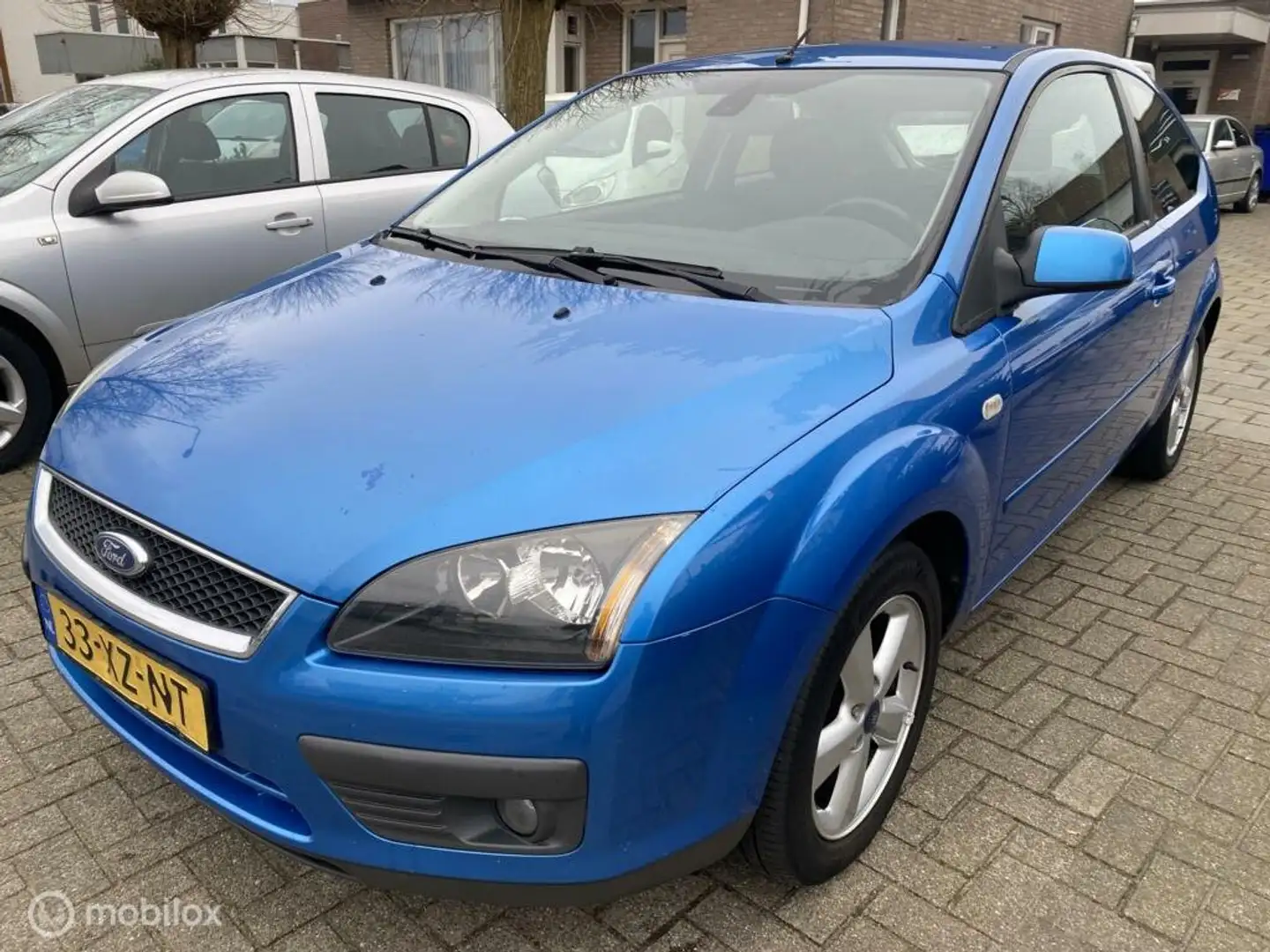 Ford Focus 1.6 TDCI Futura DYNAMO DEFECT Blauw - 1