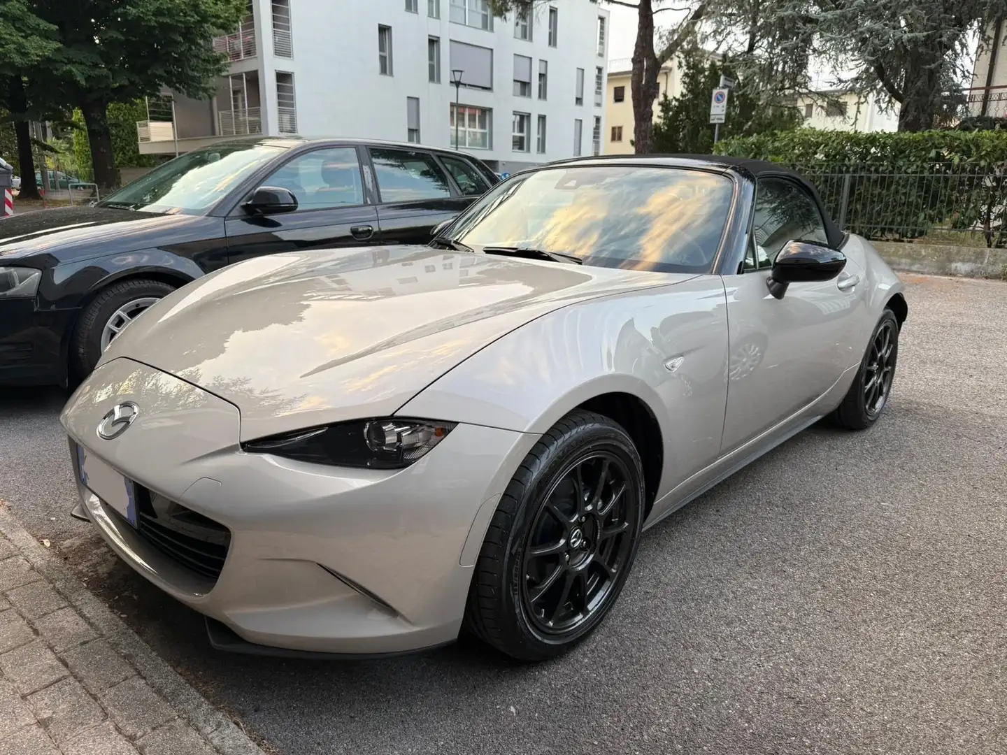 Mazda MX-5 MAZDA MX-5 1.5L Skyactiv-G Homura - 1