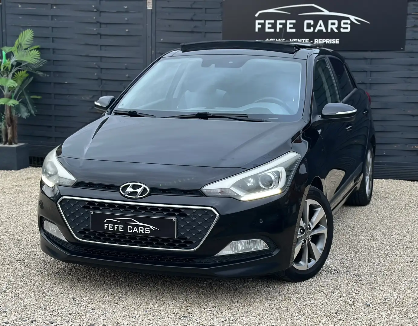 Hyundai i20 i20 1.2i Blackline / 1er Propriétaire / Carnet Noir - 1