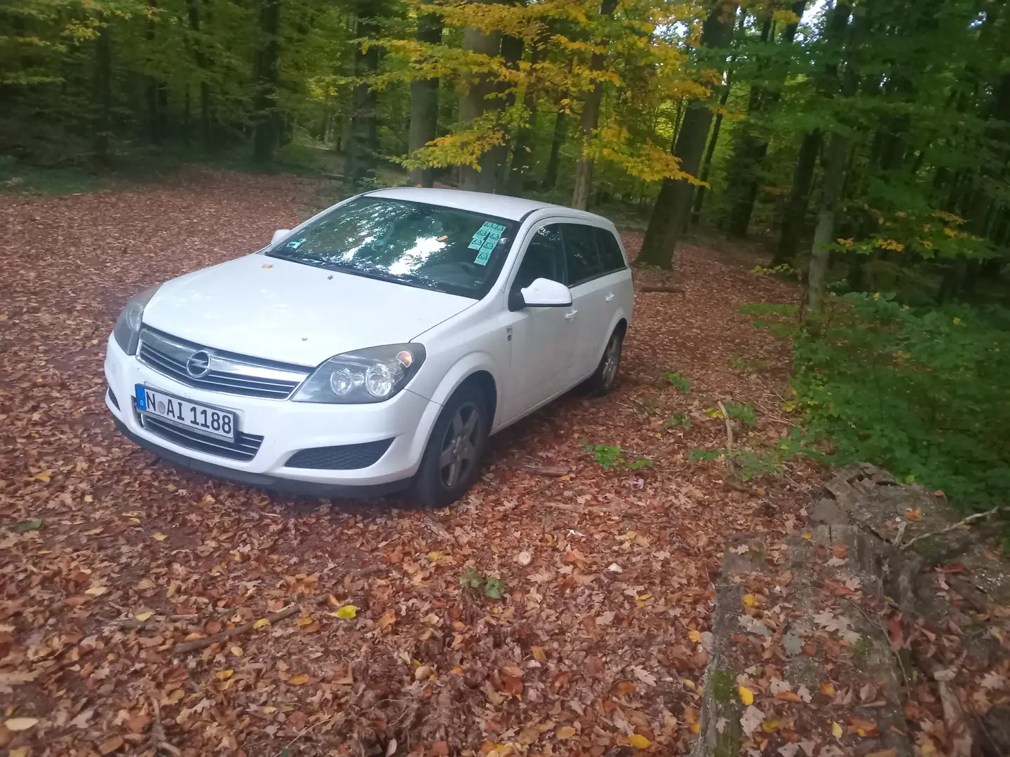 Opel Astra Astra 1.9 CDTI Caravan DPF Innovation Weiß - 1
