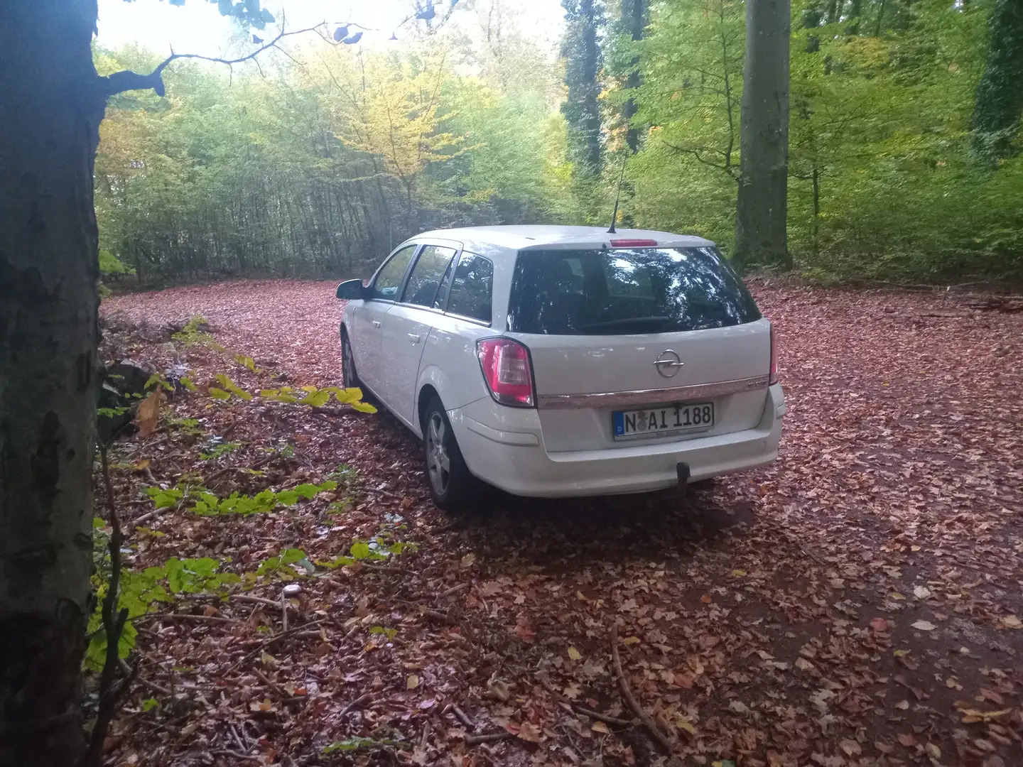 Opel Astra Astra 1.9 CDTI Caravan DPF Innovation Weiß - 2