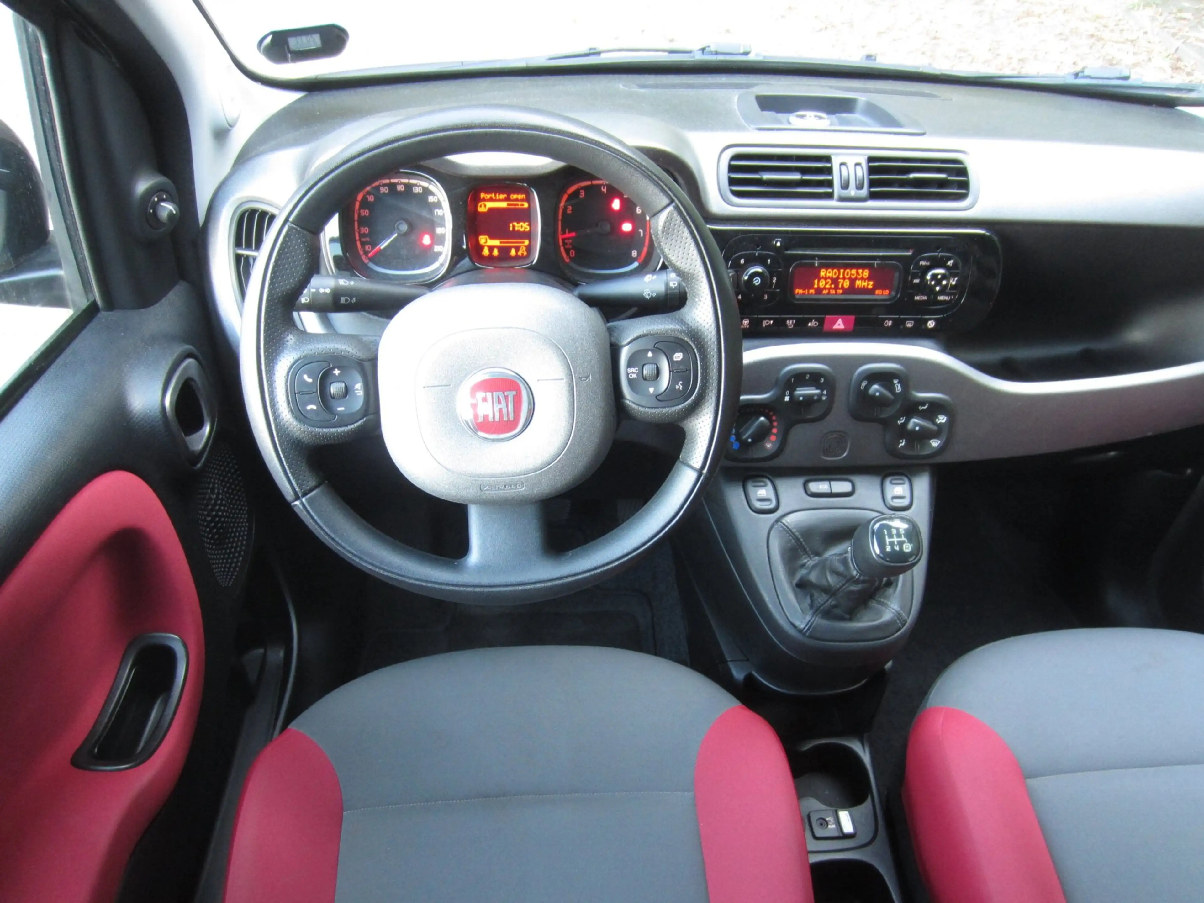 Fiat Panda 0.9 TwinAir Lounge 2012 Airco 34.000KM NAP! APK! — photo 2