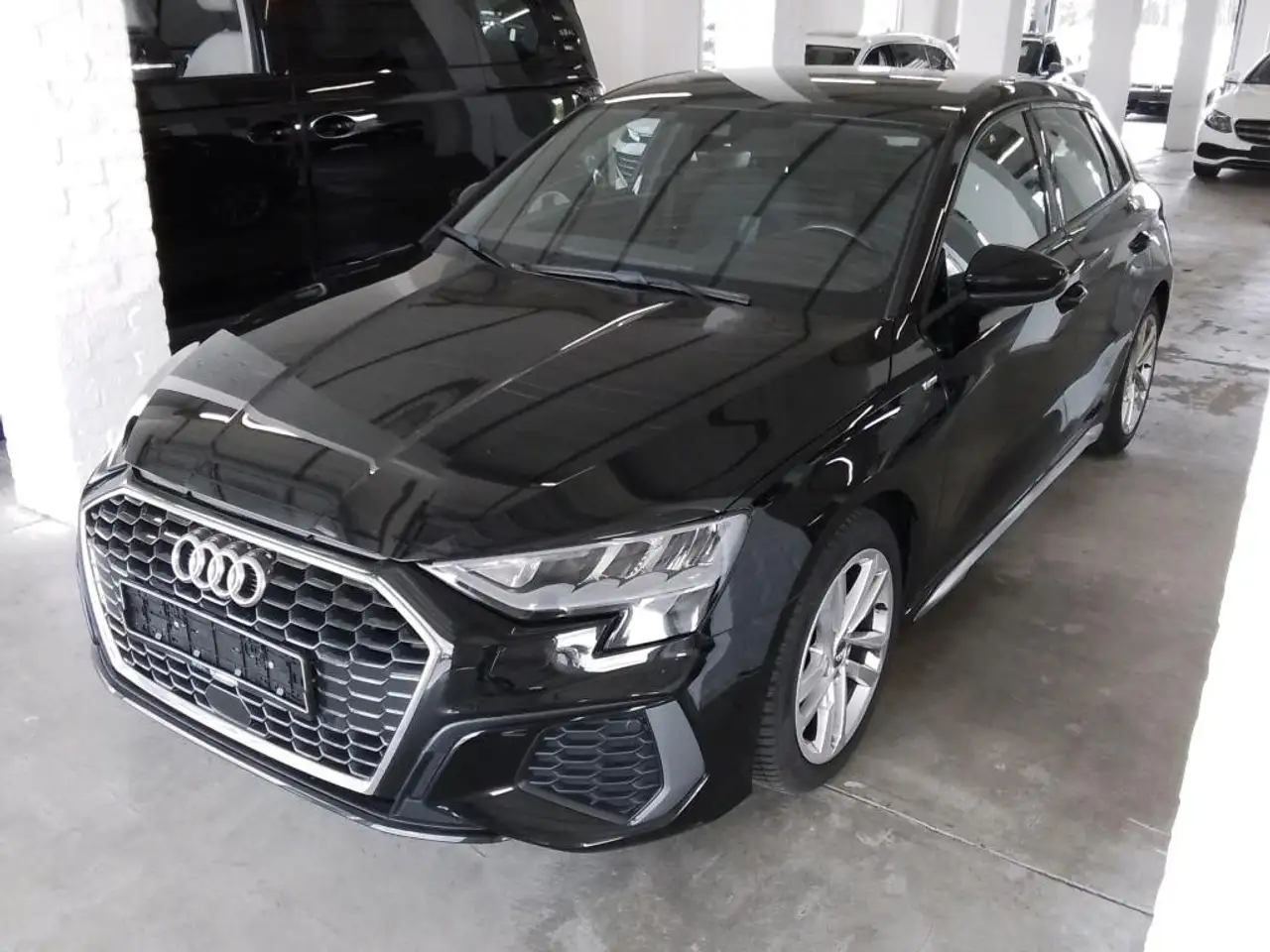 Audi A3 35 TDI S tronic S line Navi Virtual LED DAB, миниатюра 3