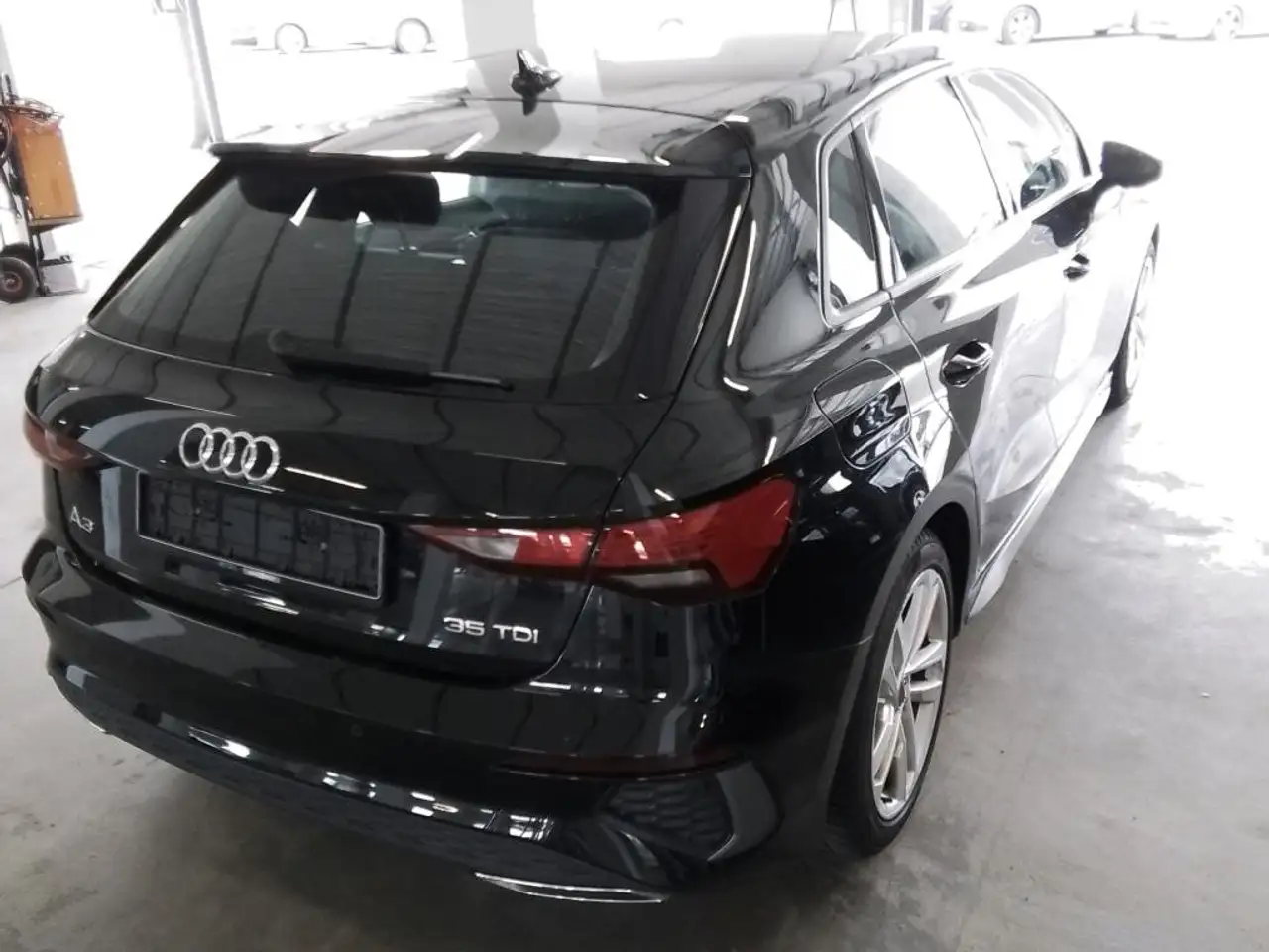 Audi A3 35 TDI S tronic S line Navi Virtual LED DAB, миниатюра 2