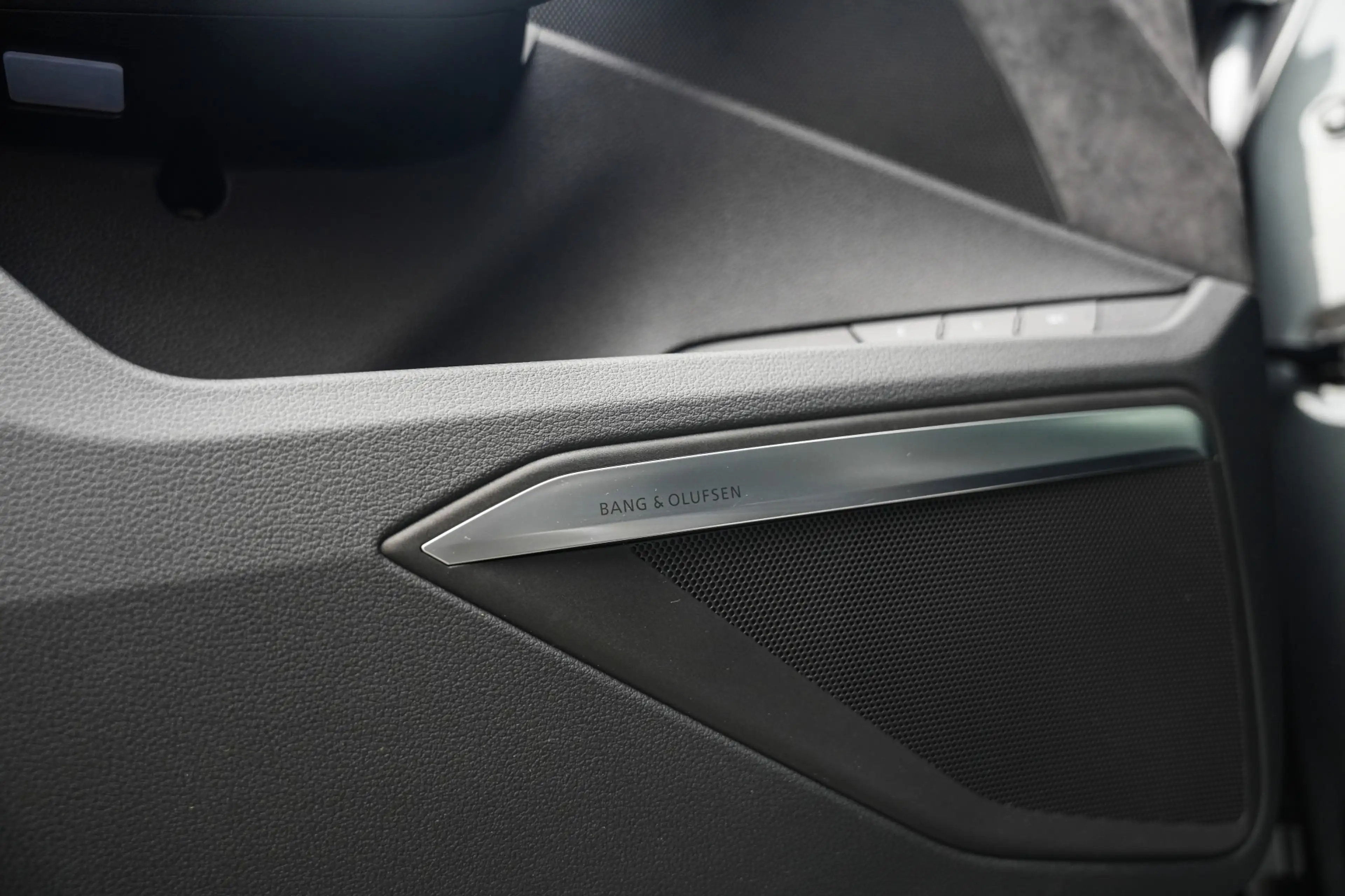 Audi e-tron 55 Quattro 408 pk S Edition 95 kWh S-Line / Pano-D — photo 14
