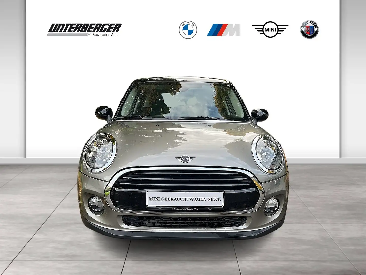 MINI Cooper 5-Türer Pepper Pano.Dach Navi Tempomat Gris - 2