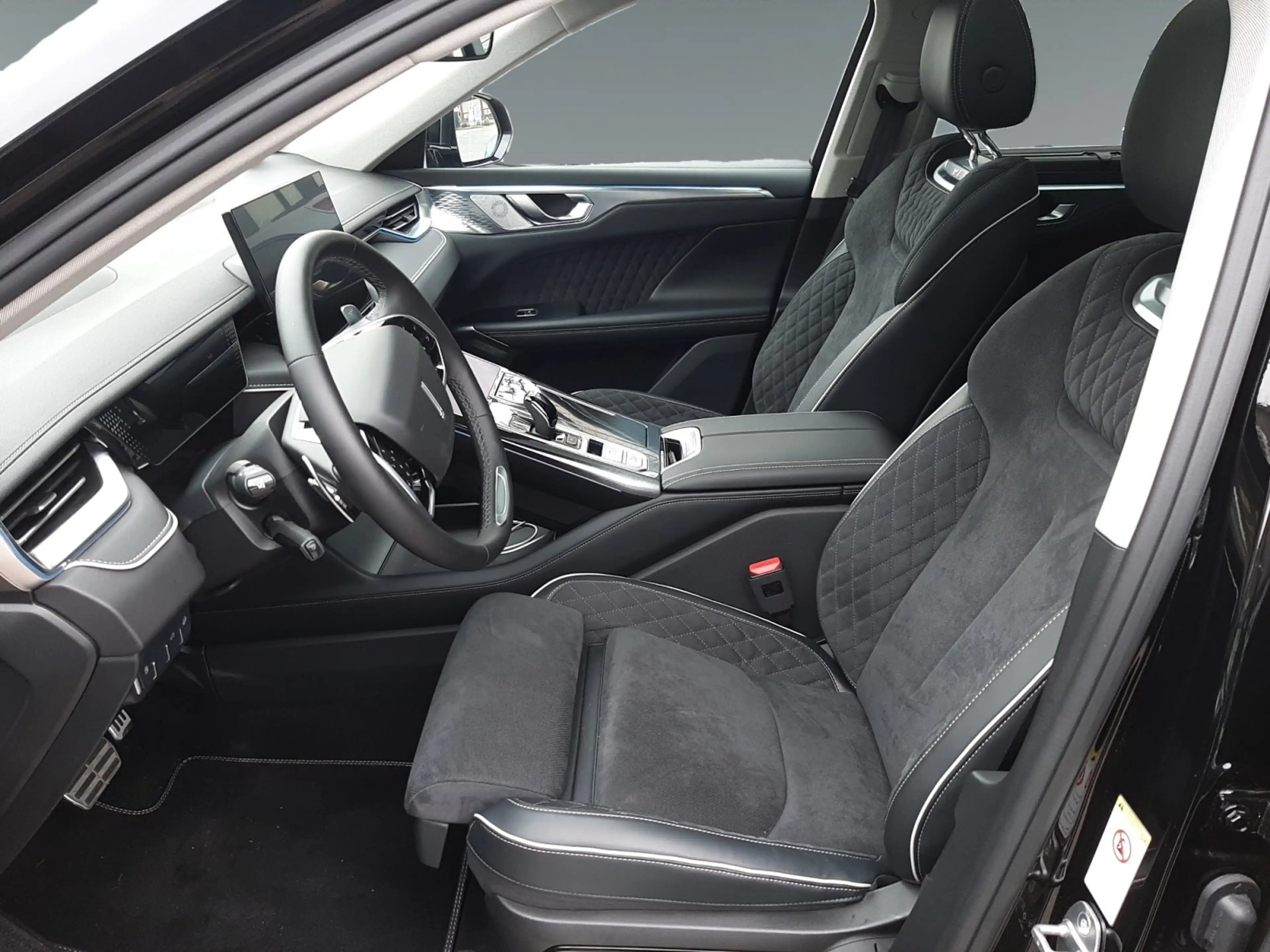 GWM WEY 05 WEY 05 Luxury mit Sitzpaket , Glasschiebedach — photo 10