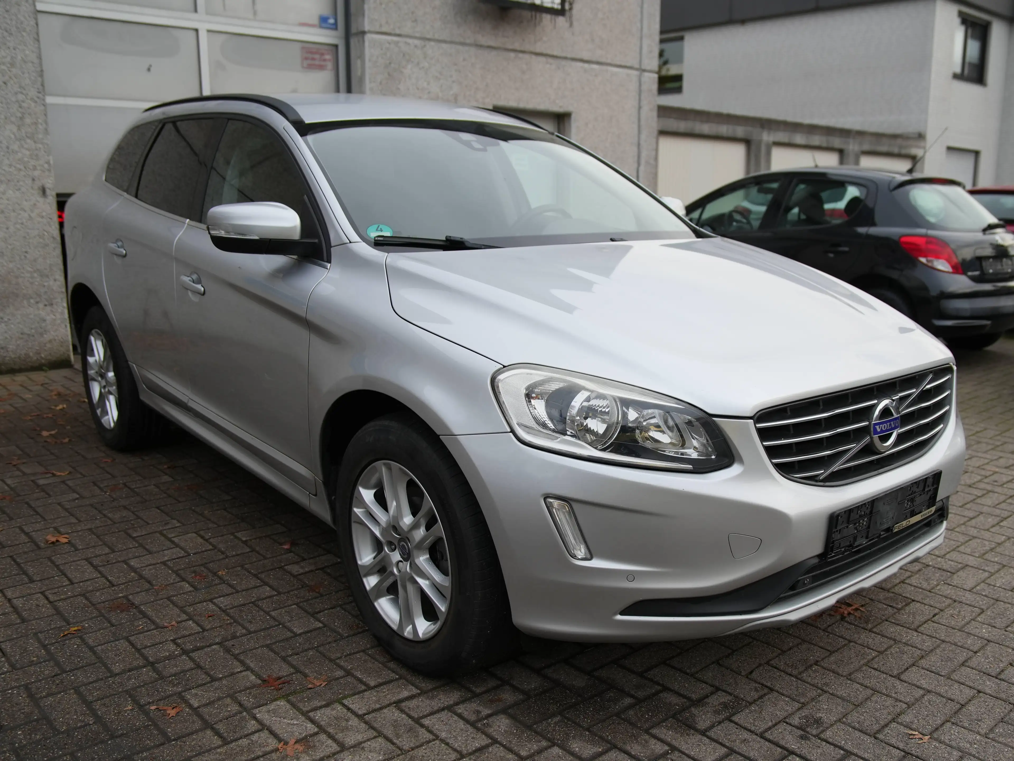 Volvo XC60 Momentum 2WD — photo 3