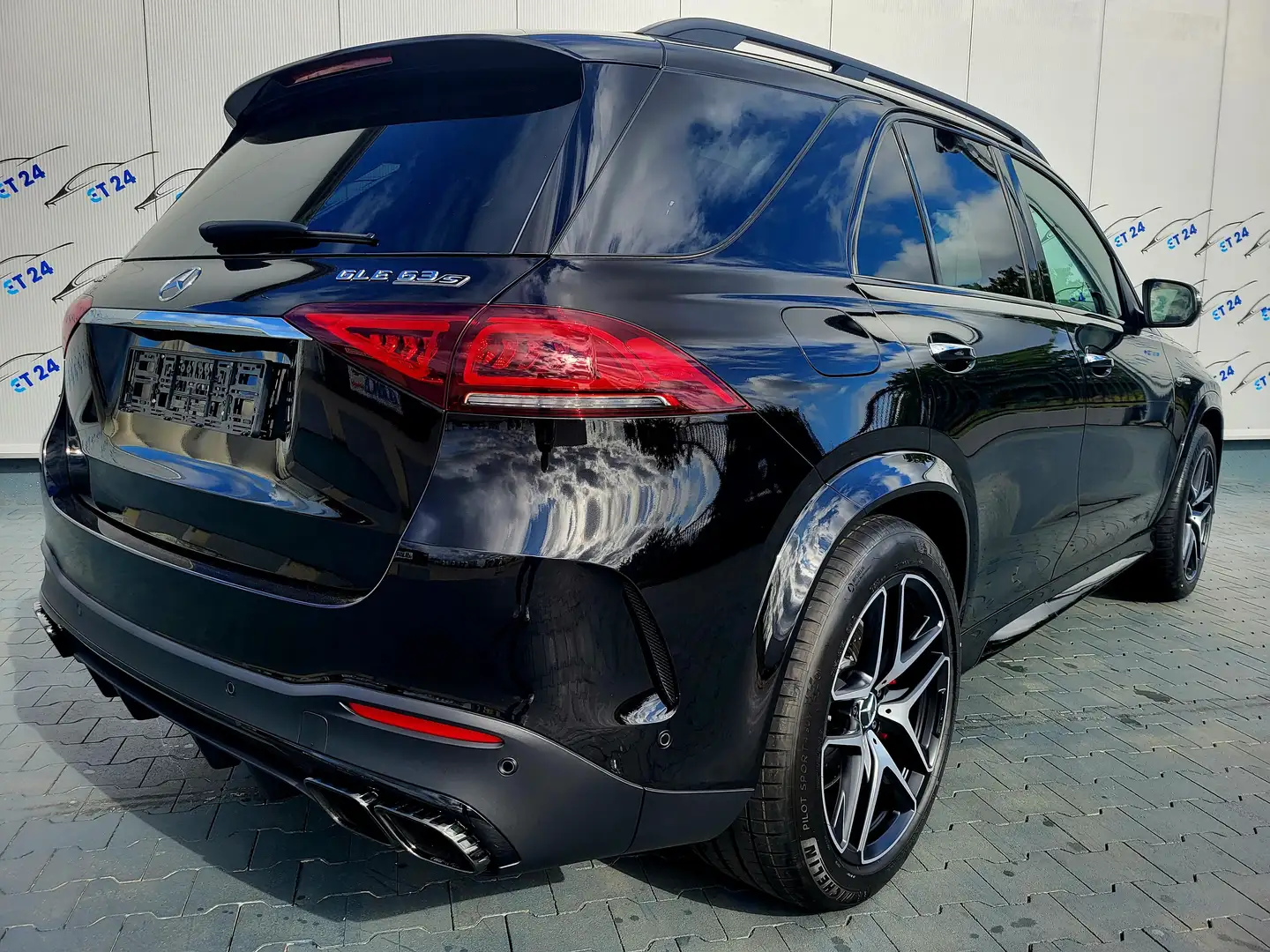 Mercedes-Benz GLE 63 AMG GLE 63 S AMG 4Matic+ Panorama Carbon SOFORT Neu Schwarz - 2