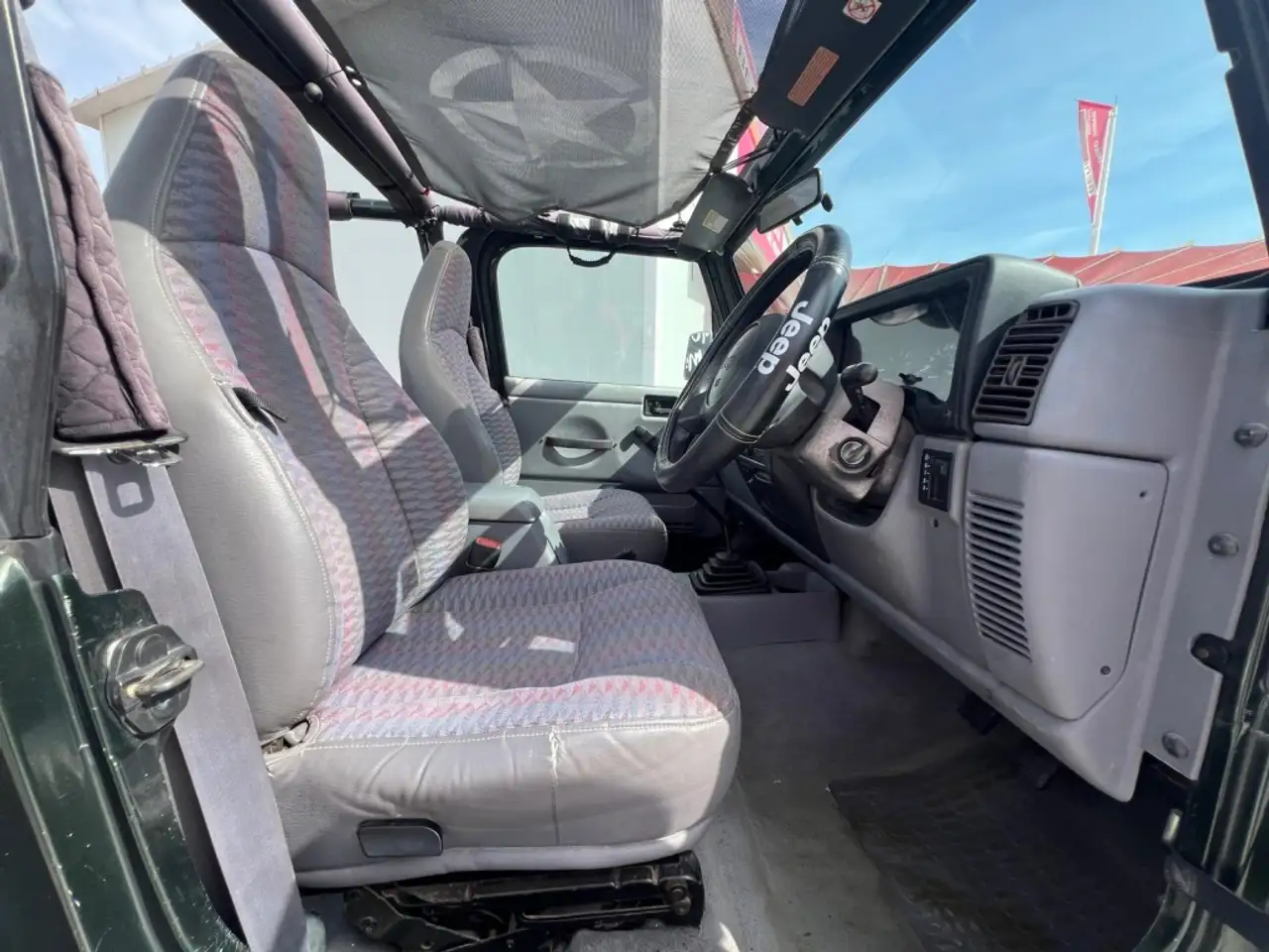 Jeep Wrangler 4.0, foto 11