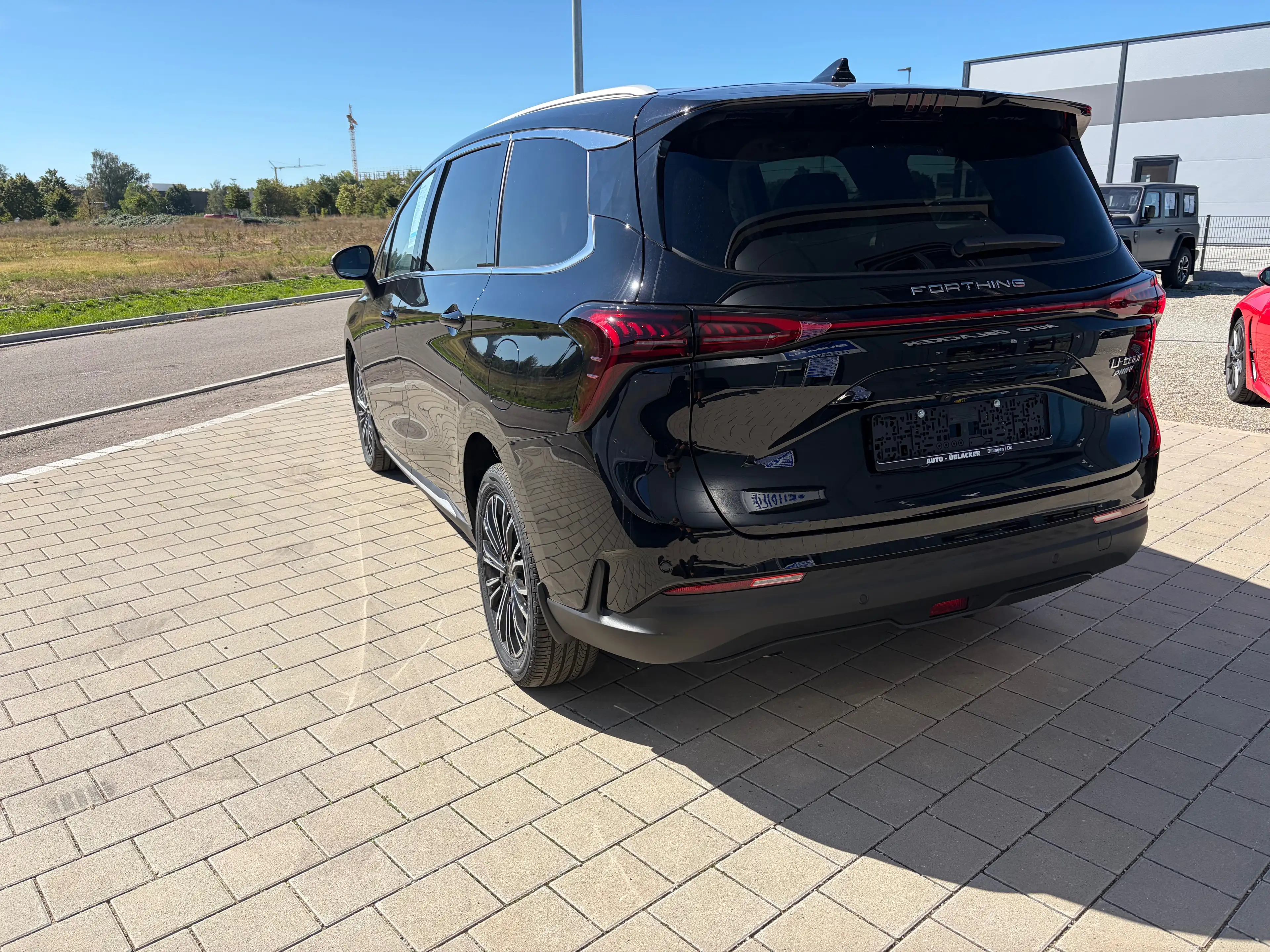 DFM Forthing 4 Forthing 4 phev — photo 3