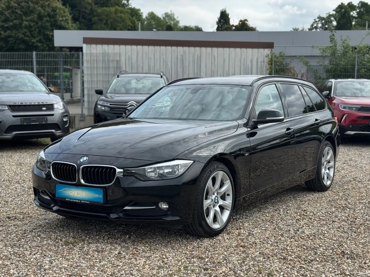 BMW 316 i Touring Sport Line *Navi *PDC *Sitzh. Schwarz - 1