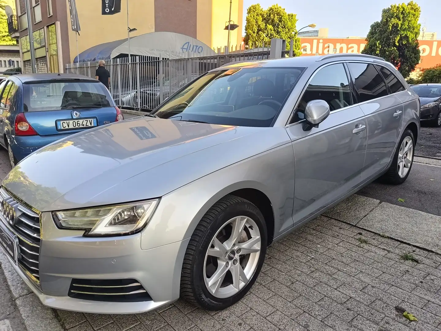 Audi A4 2.0 tdi Business quattro 190cv s-tronic -cockpit Zilver - 1