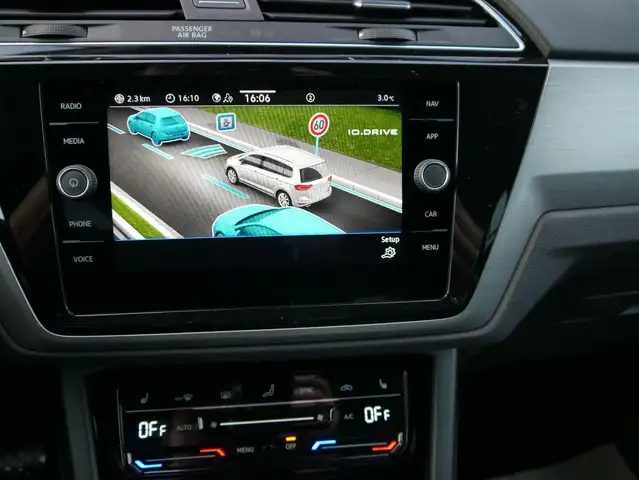 Volkswagen Touran view 15