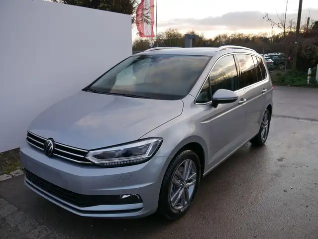 Volkswagen Touran main image