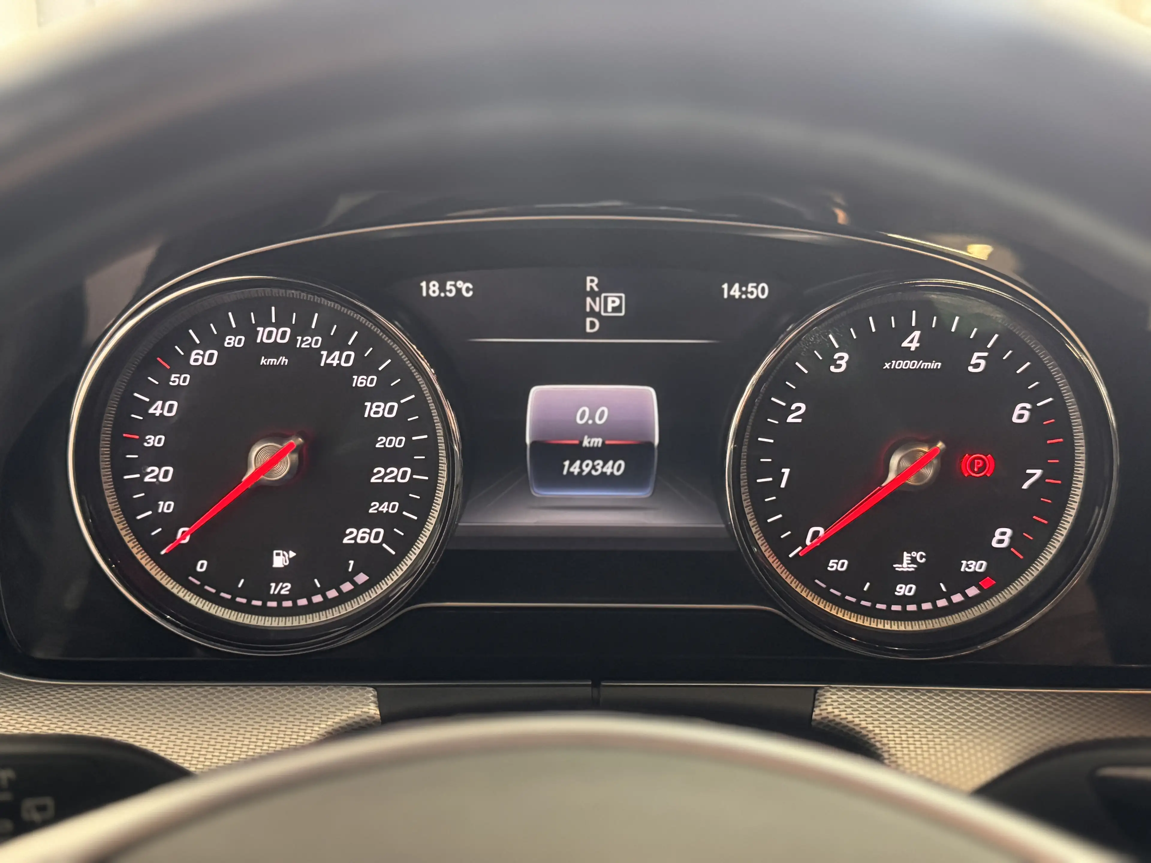 Mercedes-Benz E 250 T AMG Line *Leder*LED*Navi*SHZ*19 Zoll AMG Felgen — photo 11