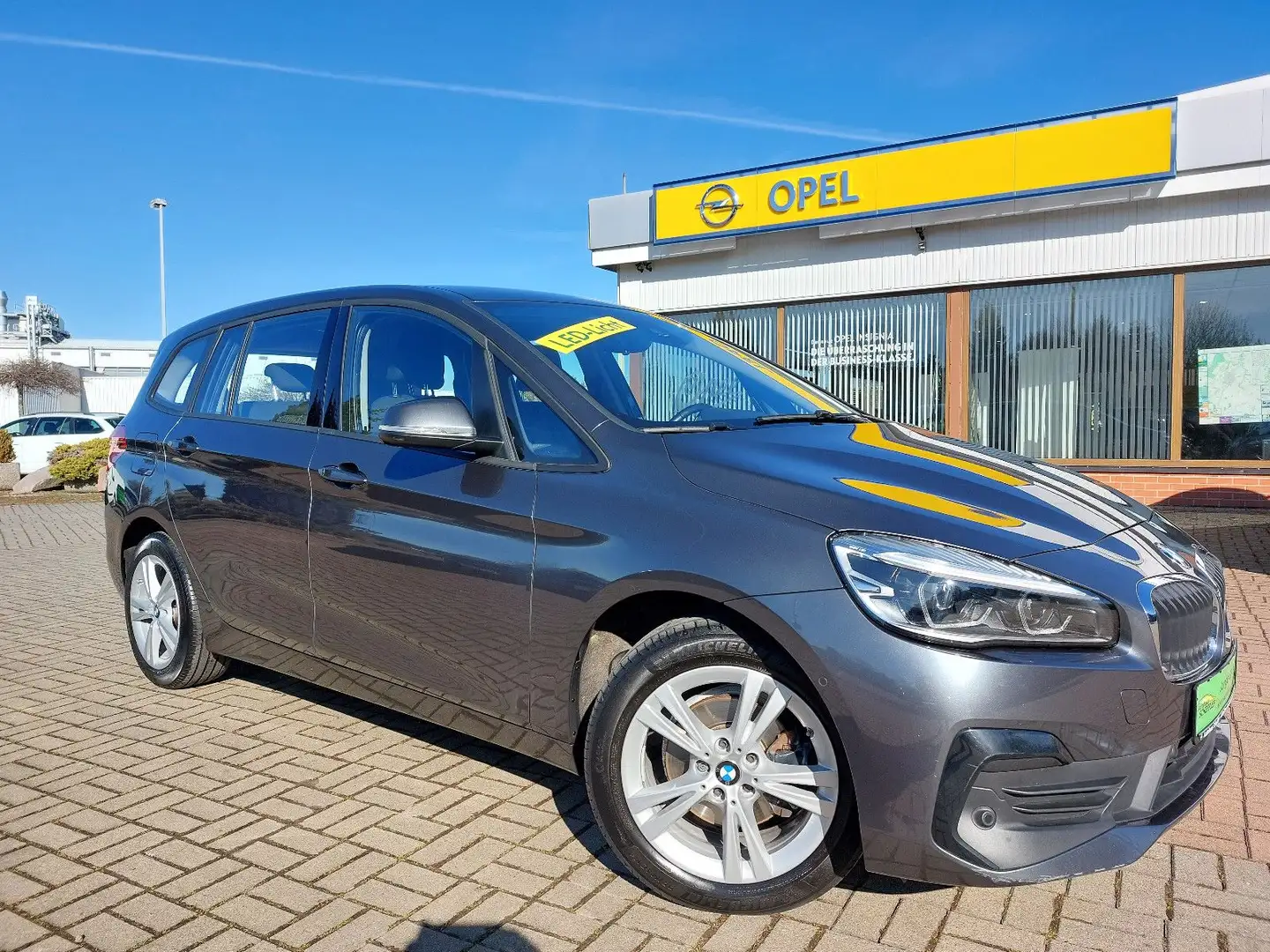 BMW 216 216i GranTourer Advantage+LED+KLIMAAUTO+NAVI+SHZ Grau - 1