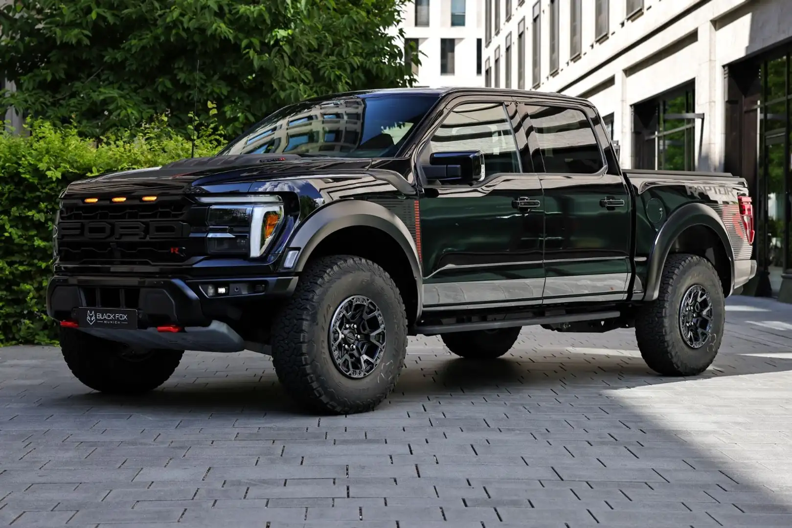 Ford F 150 Raptor R 5.2 Supercharged V8 Pano MY2026 Schwarz - 1